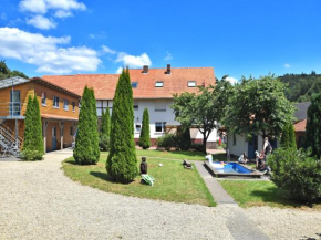 Holiday farm situated next to the Kellerwald Edersee national park with a sunbathing lawn